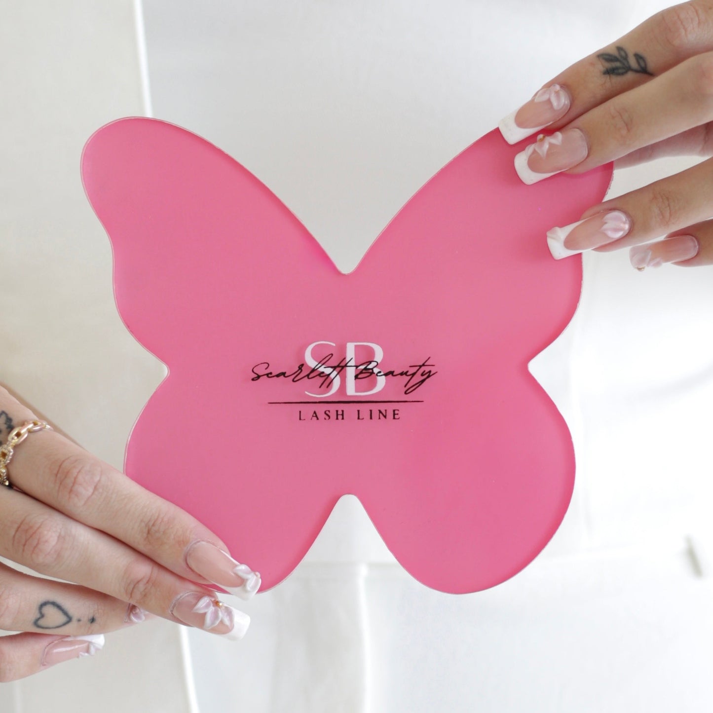 butterfly lash tile for organising lash extension strips during application