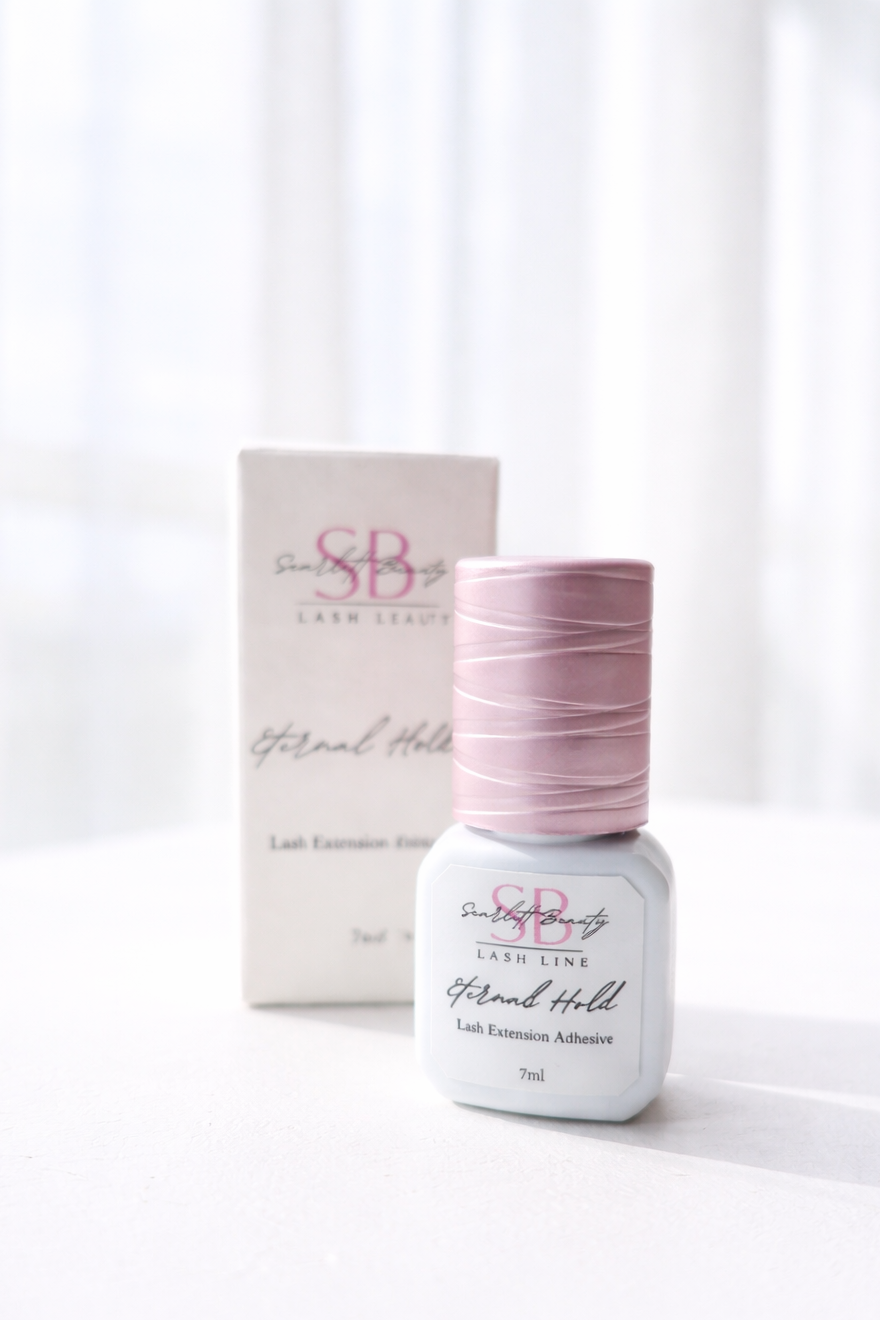 Eternal Hold Adhesive is a high-performance lash extension adhesive designed for experienced lash artists who prefer speed and maximum retention.
