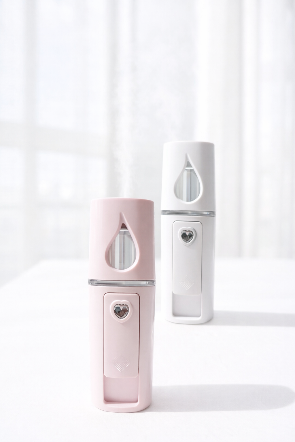 The&nbsp;Nano Mister is designed to accelerate the curing process of lash adhesive at the end of lash extension treatments.