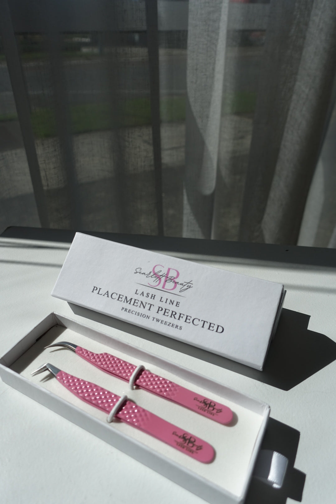 Diamond Grip Isolation Tweezer- Pink