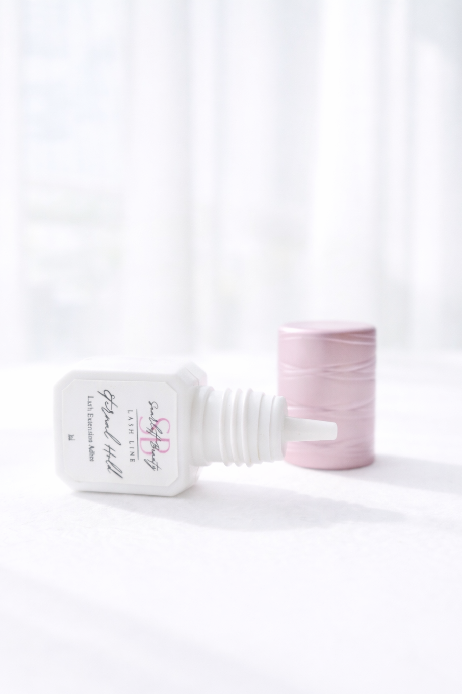 Eternal Hold Adhesive is a high-performance lash extension adhesive designed for experienced lash artists who prefer speed and maximum retention.