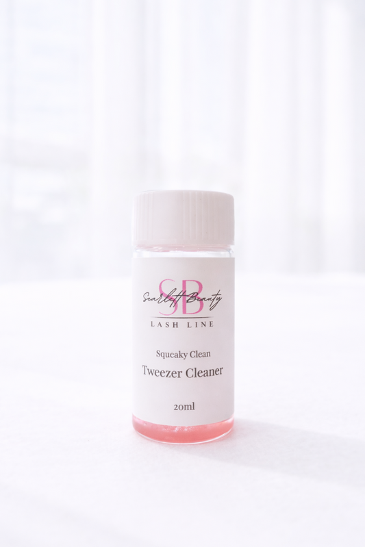 Scarlett Beauty lash tweezer cleaner for cleaning eyelash extension tweezers