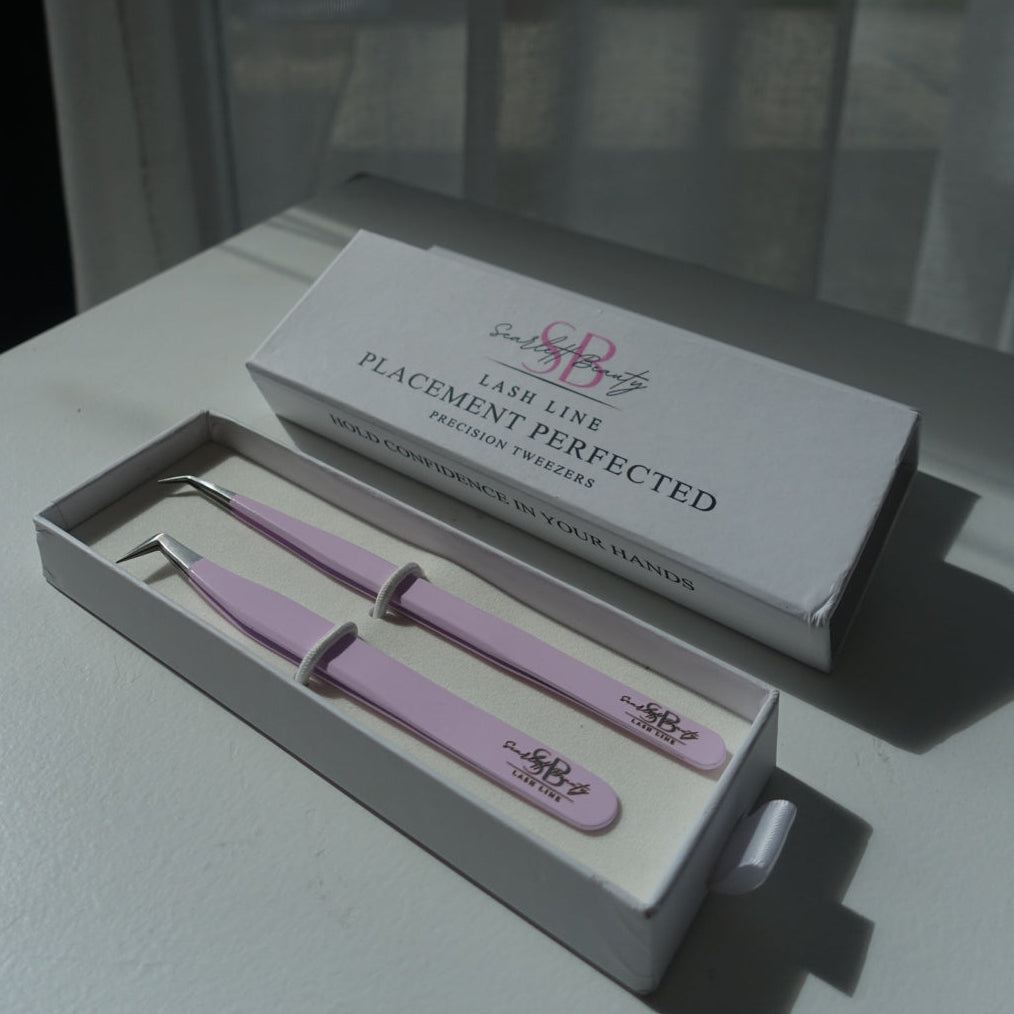 Scarlett Beauty Boot tweezers for lash extensions