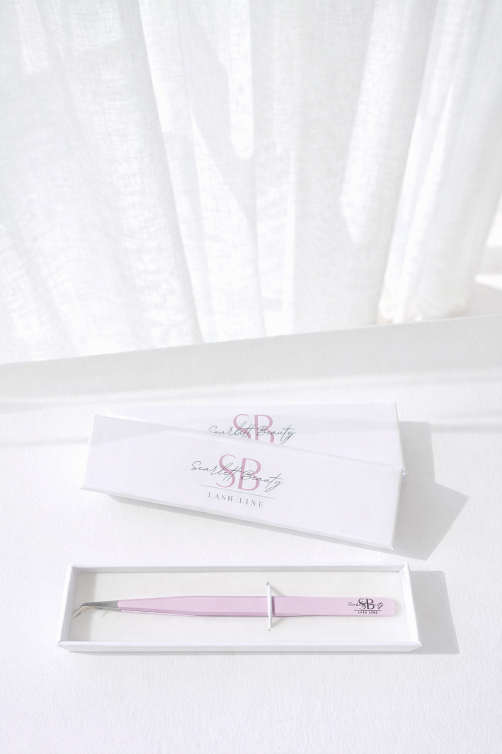 Scarlett Beauty isolation tweezers for lash extensions