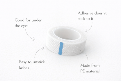 Micropore PE Tape is an essential tool for lash artists, designed to gently secure and isolate lashes during lash extension applications.