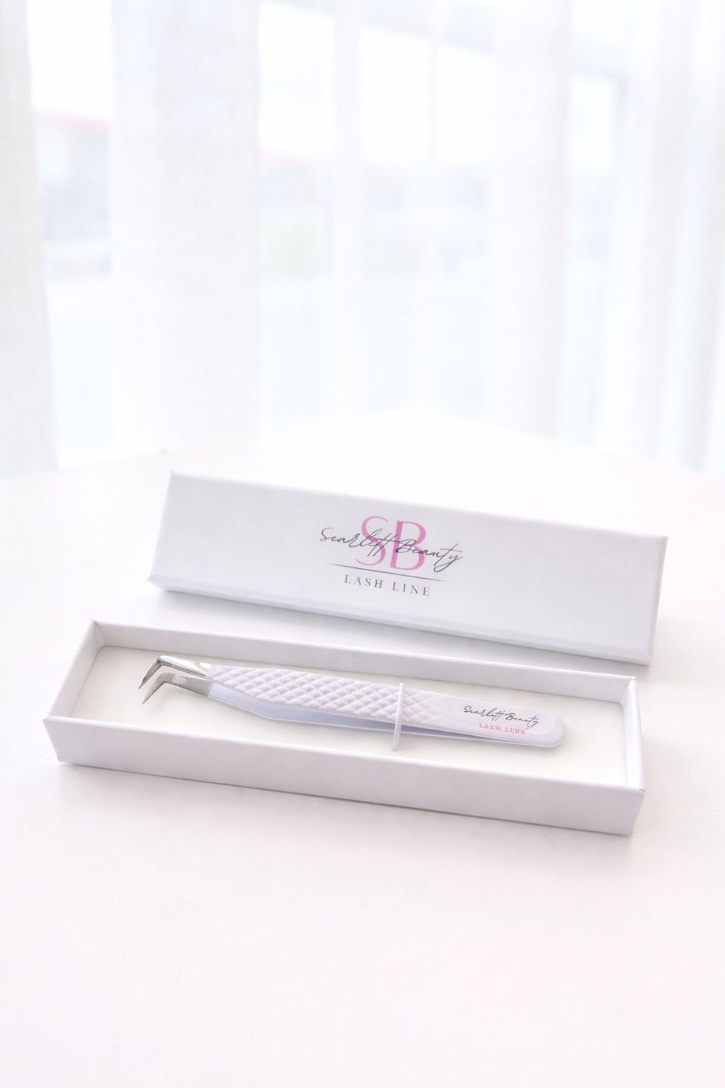 Wide Grip Boot Tweezer- White