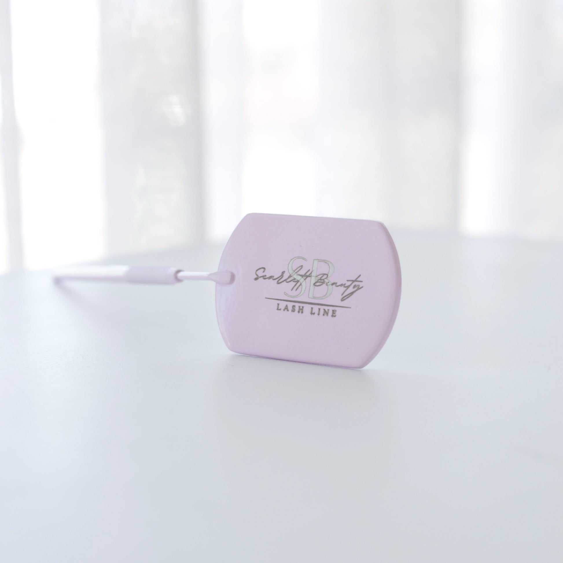 Scarlett Beauty inspection mirror for checking eyelash extensions 