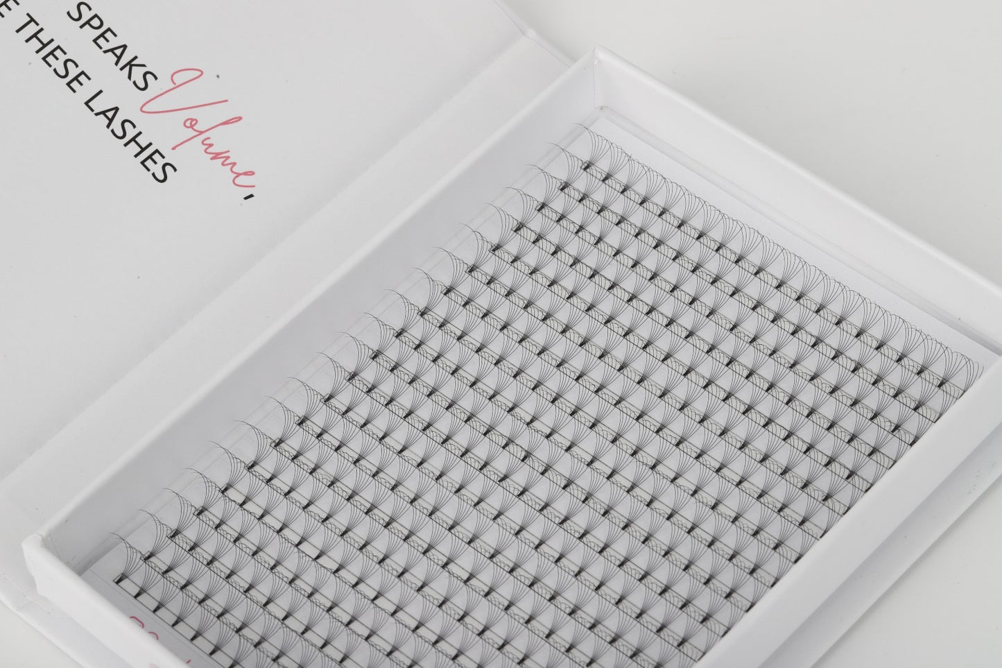 Scarlett Beauty 6D premade lash extension XL Trays ultra soft cashmere, Korean PBT fibre lashes for professional lash artists.