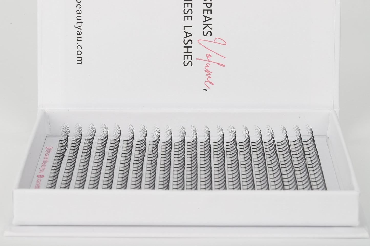 Scarlett Beauty 4D premade lash extension XL Trays ultra soft cashmere, Korean PBT fibre lashes for professional lash artists.